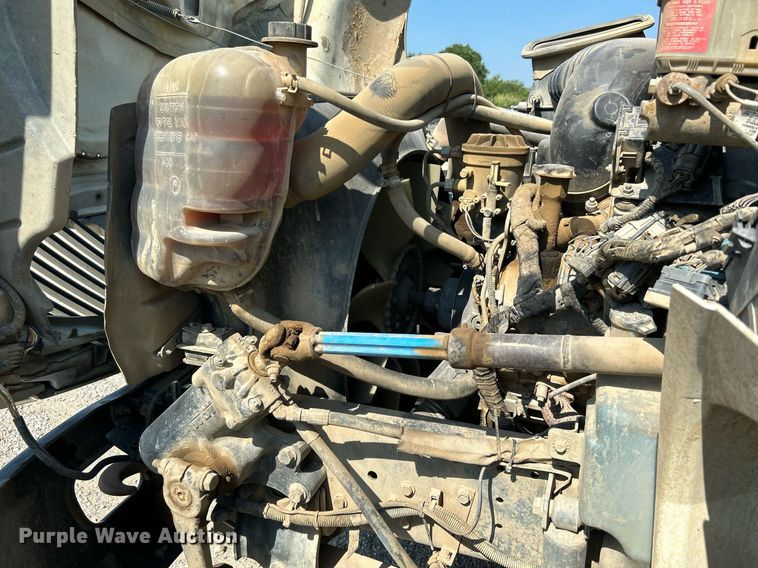 image for item DJ6269 2006 International 4200  dump flatbed truck