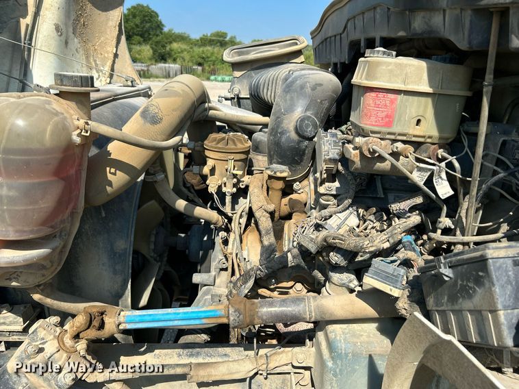 image for item DJ6269 2006 International 4200  dump flatbed truck