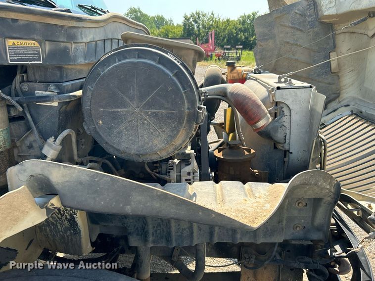 image for item DJ6269 2006 International 4200  dump flatbed truck