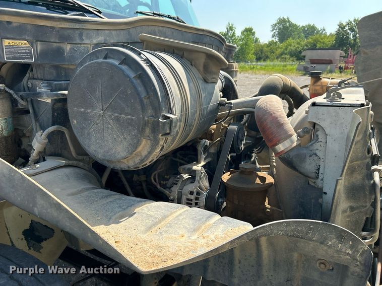 image for item DJ6269 2006 International 4200  dump flatbed truck