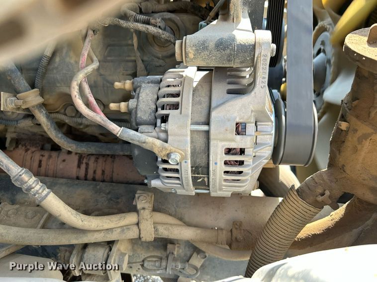 image for item DJ6269 2006 International 4200  dump flatbed truck