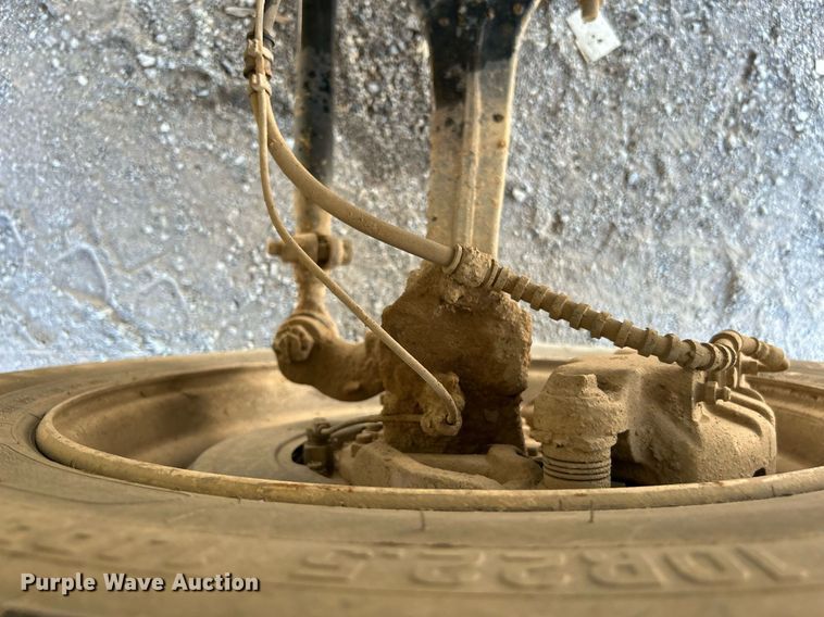 image for item DJ6269 2006 International 4200  dump flatbed truck