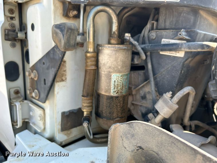 image for item DJ6269 2006 International 4200  dump flatbed truck