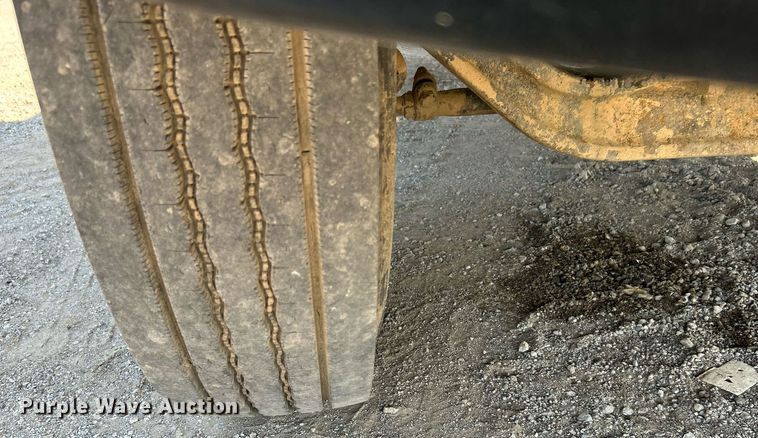 image for item DJ6269 2006 International 4200  dump flatbed truck