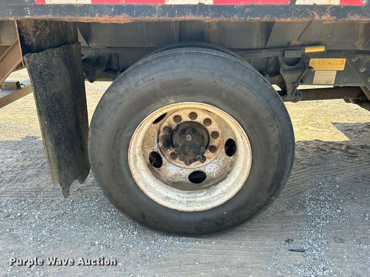 image for item DJ6269 2006 International 4200  dump flatbed truck