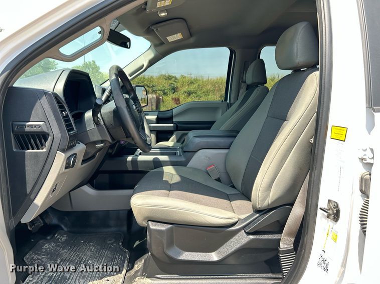 image for item DJ6271 2018 Ford F150 XL  SuperCrew pickup truck