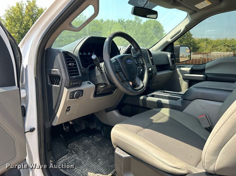 image for item DJ6271 2018 Ford F150 XL  SuperCrew pickup truck