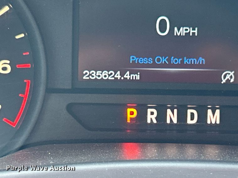 image for item DJ6271 2018 Ford F150 XL  SuperCrew pickup truck