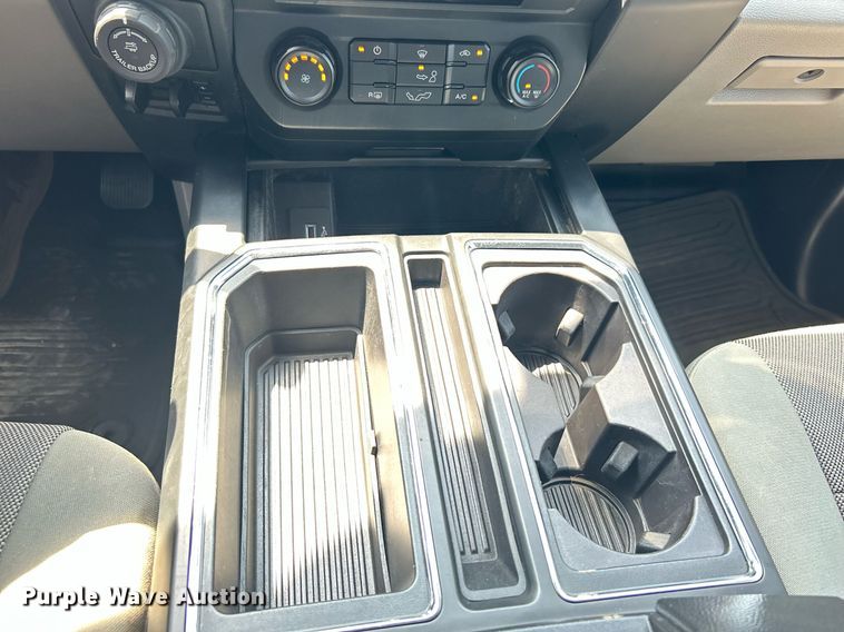 image for item DJ6271 2018 Ford F150 XL  SuperCrew pickup truck