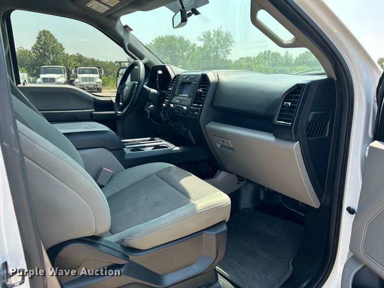 image for item DJ6271 2018 Ford F150 XL  SuperCrew pickup truck