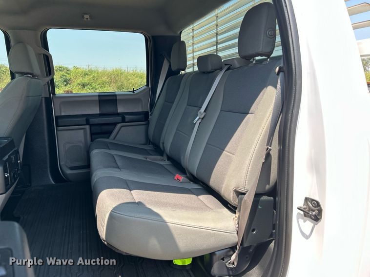 image for item DJ6271 2018 Ford F150 XL  SuperCrew pickup truck