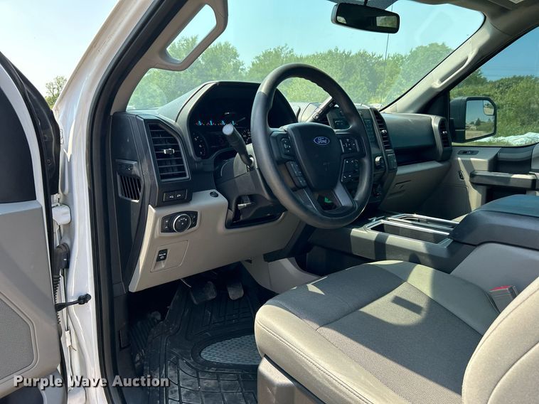 image for item DJ6272 2018 Ford F150  SuperCrew pickup truck