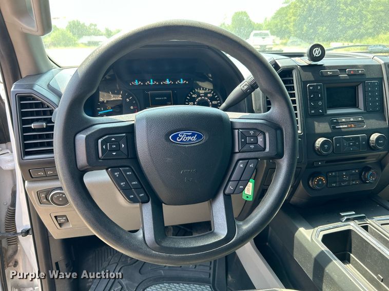 image for item DJ6272 2018 Ford F150  SuperCrew pickup truck