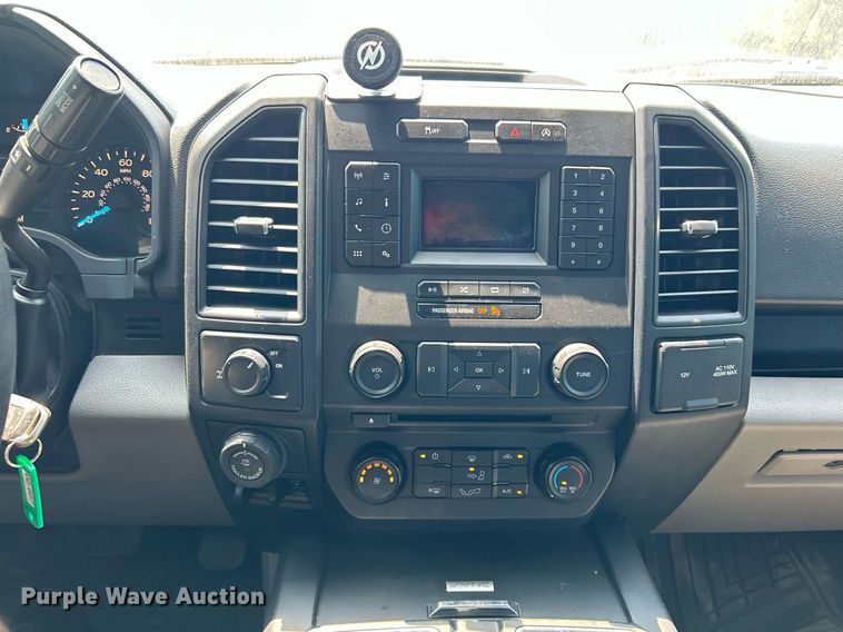 image for item DJ6272 2018 Ford F150  SuperCrew pickup truck