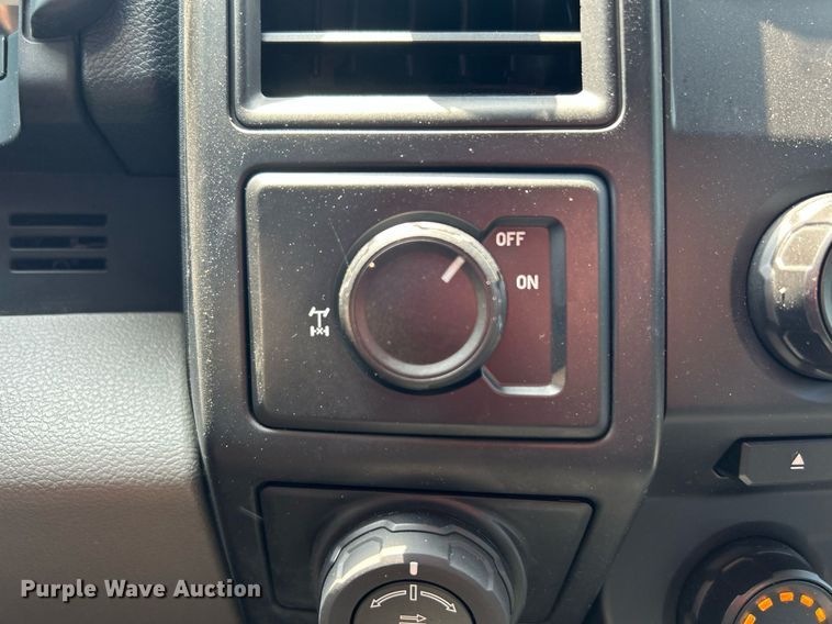 image for item DJ6272 2018 Ford F150  SuperCrew pickup truck