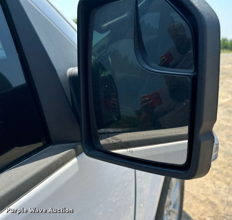 image for item DJ6272 2018 Ford F150  SuperCrew pickup truck