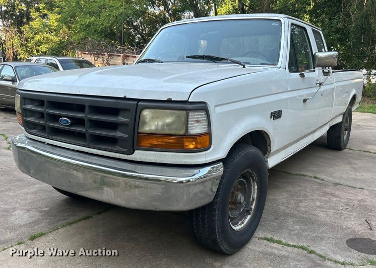 image for item DJ6273 1996 Ford F250  SuperCab pickup truck