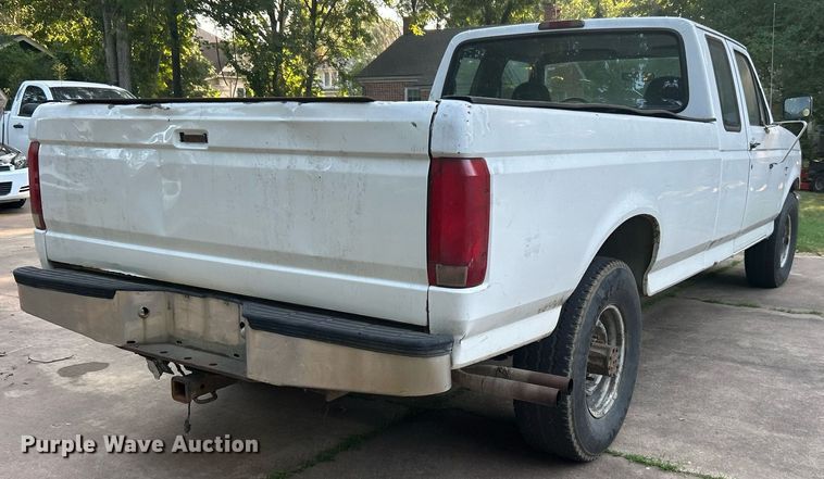 image for item DJ6273 1996 Ford F250  SuperCab pickup truck