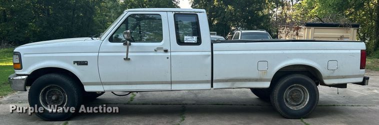 image for item DJ6273 1996 Ford F250  SuperCab pickup truck