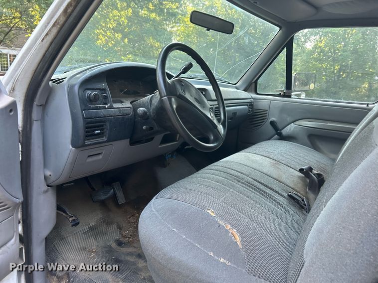 image for item DJ6273 1996 Ford F250  SuperCab pickup truck