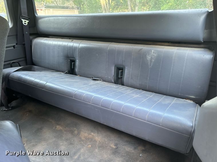 image for item DJ6273 1996 Ford F250  SuperCab pickup truck