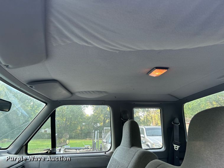 image for item DJ6273 1996 Ford F250  SuperCab pickup truck