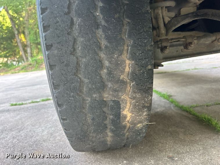 image for item DJ6273 1996 Ford F250  SuperCab pickup truck