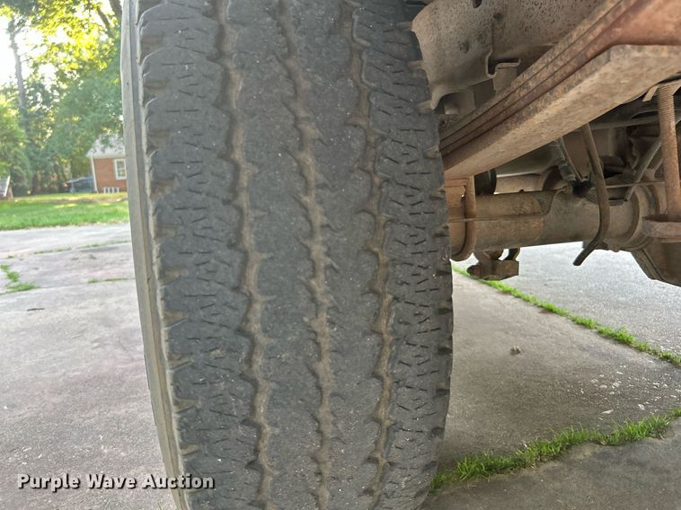 image for item DJ6273 1996 Ford F250  SuperCab pickup truck