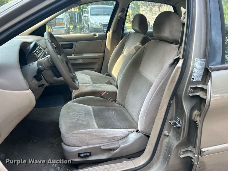 image for item DJ6274 2005 Ford Taurus SEL