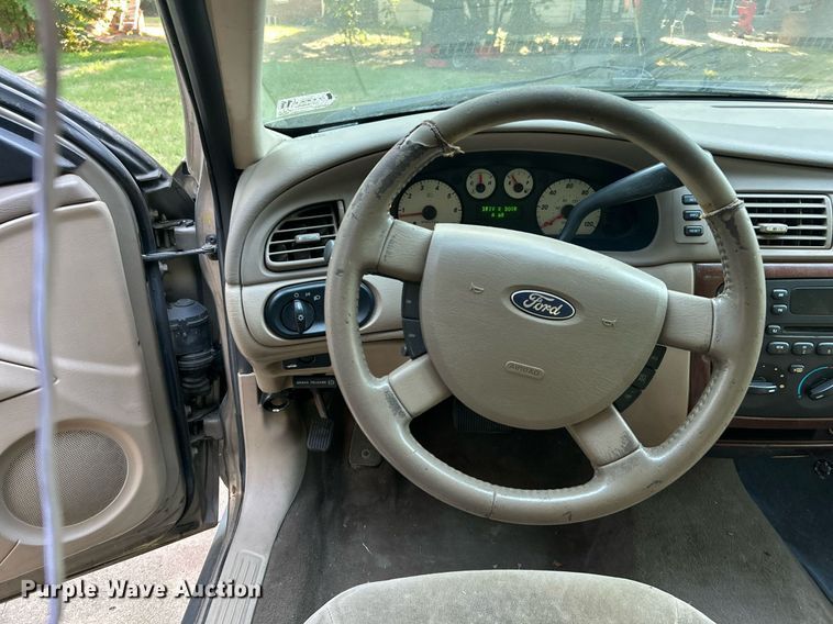 image for item DJ6274 2005 Ford Taurus SEL