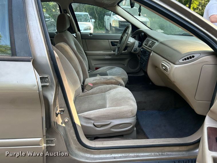 image for item DJ6274 2005 Ford Taurus SEL