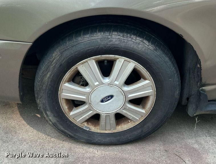 image for item DJ6274 2005 Ford Taurus SEL