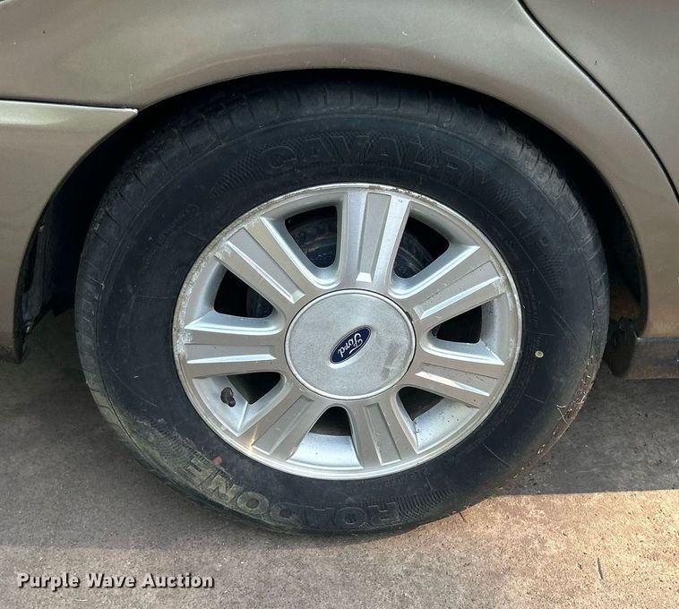 image for item DJ6274 2005 Ford Taurus SEL