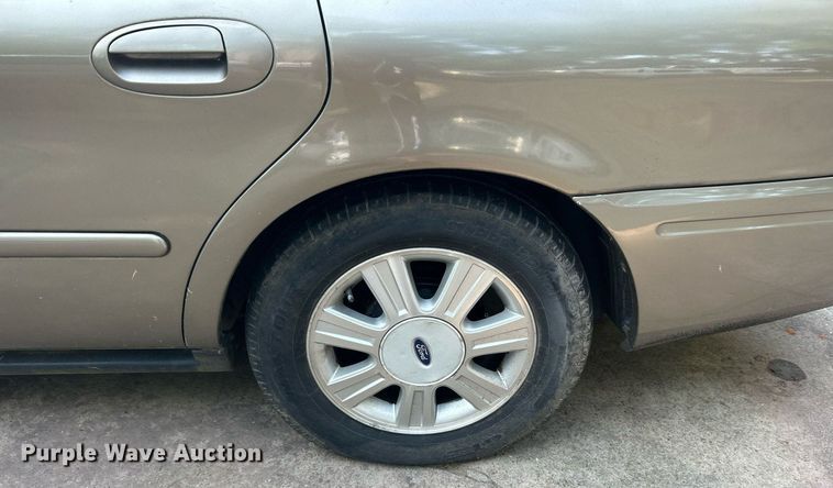 image for item DJ6274 2005 Ford Taurus SEL