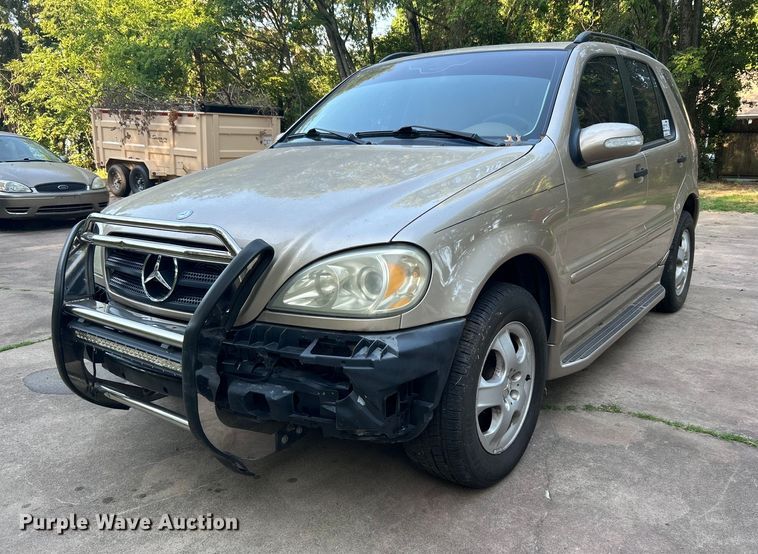 image for item DJ6275 2002 Mercedes Benz ML320  SUV