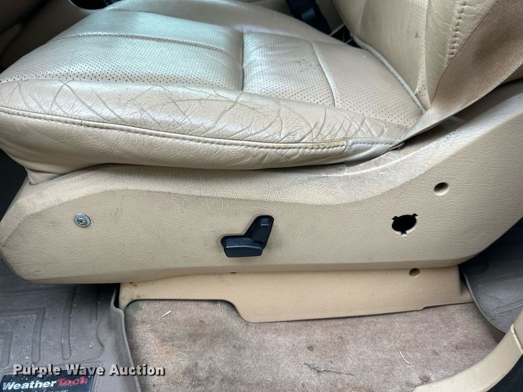 image for item DJ6275 2002 Mercedes Benz ML320  SUV