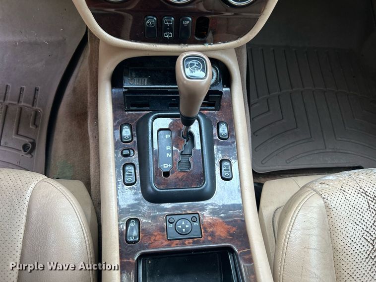 image for item DJ6275 2002 Mercedes Benz ML320  SUV