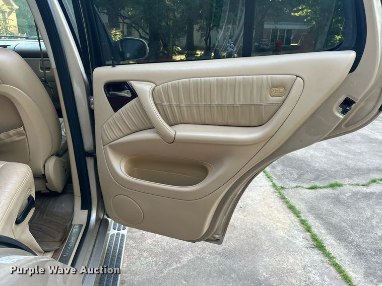 image for item DJ6275 2002 Mercedes Benz ML320  SUV