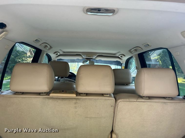 image for item DJ6275 2002 Mercedes Benz ML320  SUV