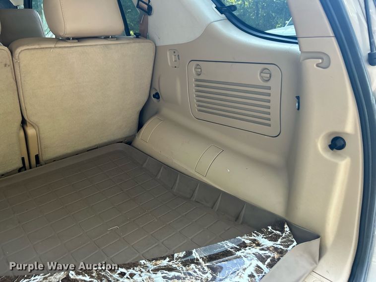 image for item DJ6275 2002 Mercedes Benz ML320  SUV