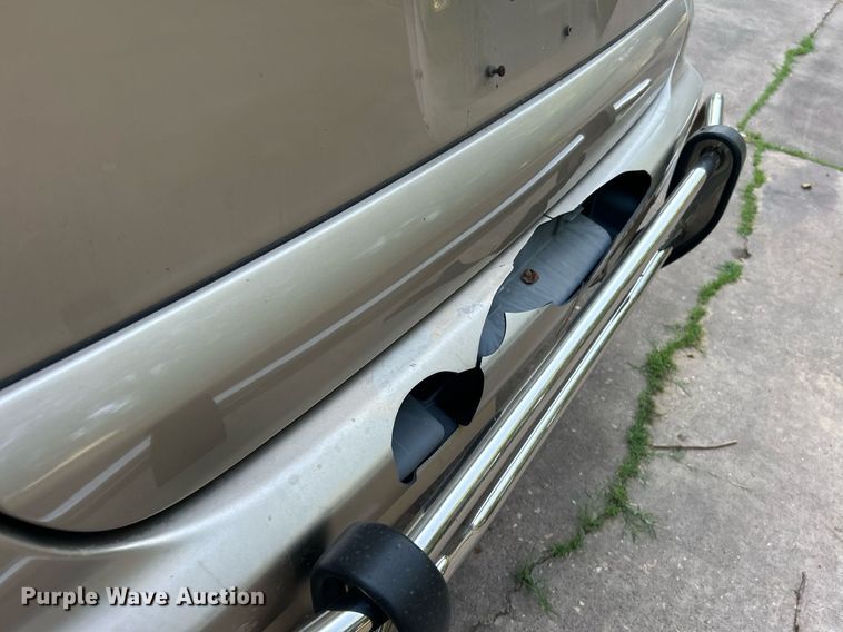 image for item DJ6275 2002 Mercedes Benz ML320  SUV