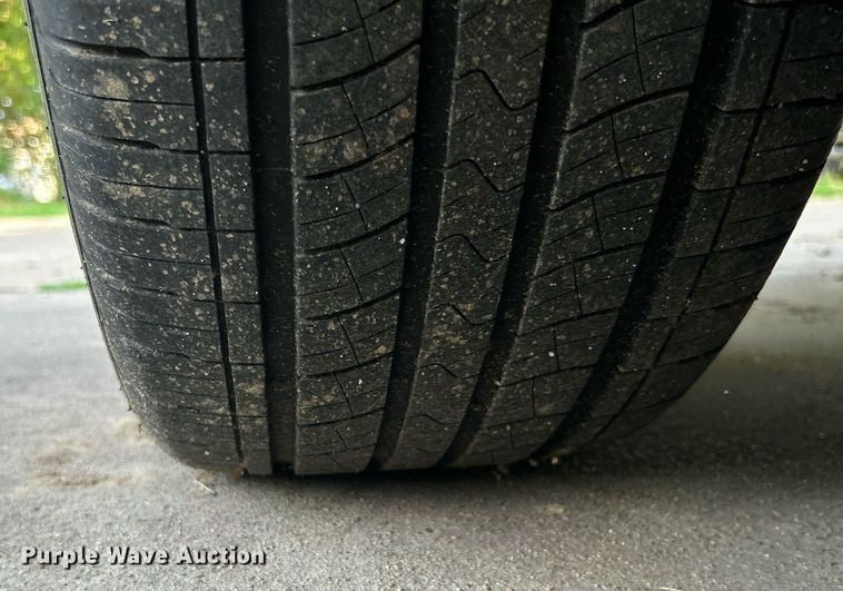 image for item DJ6275 2002 Mercedes Benz ML320  SUV