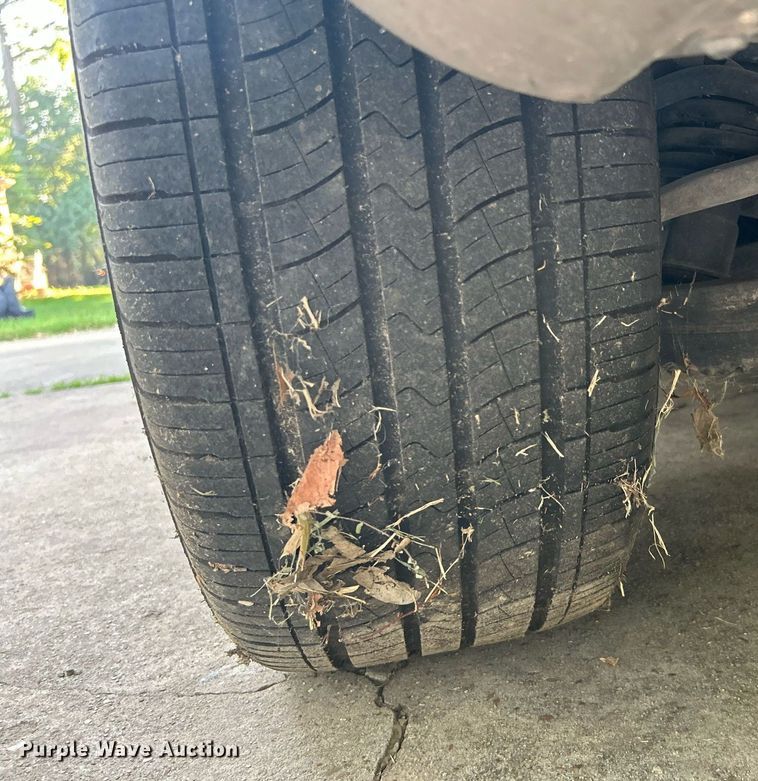 image for item DJ6275 2002 Mercedes Benz ML320  SUV