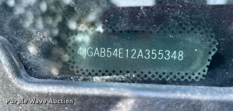 image for item DJ6275 2002 Mercedes Benz ML320  SUV