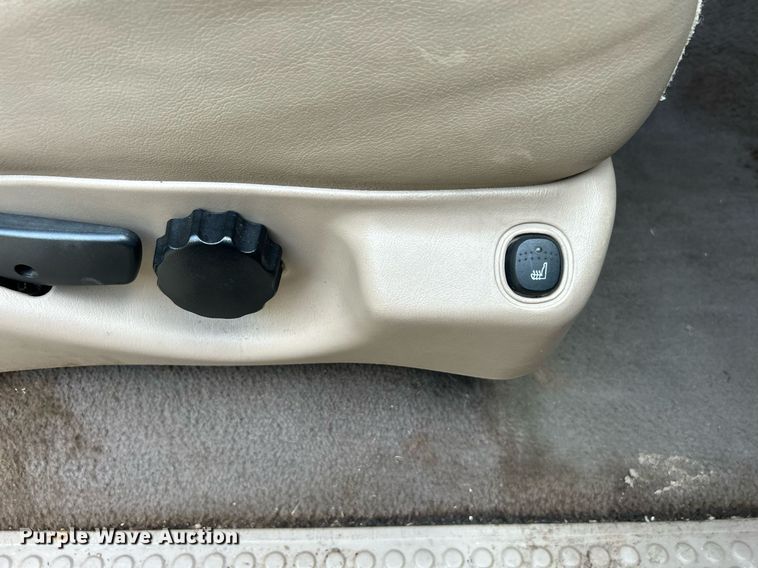 image for item DJ6276 2000 Ford Excursion  SUV