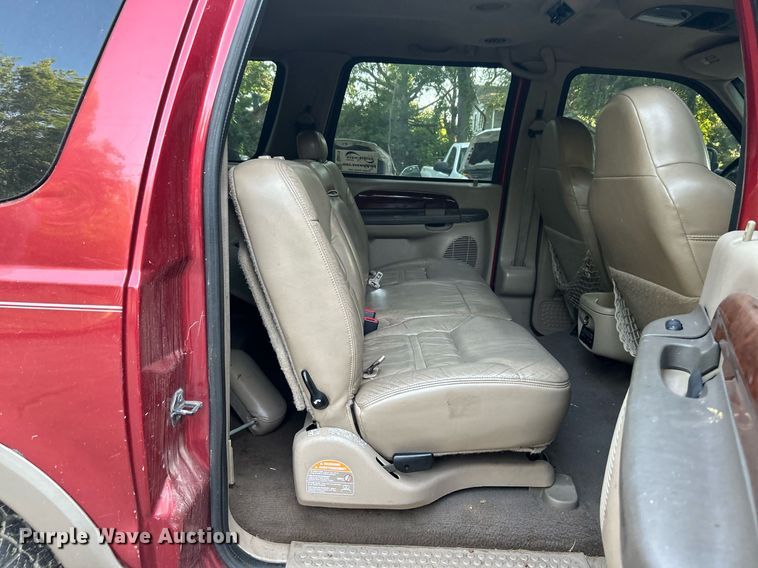 image for item DJ6276 2000 Ford Excursion  SUV