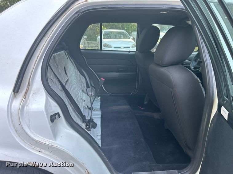 image for item DJ6277 2011 Ford Crown Victoria Police Interceptor