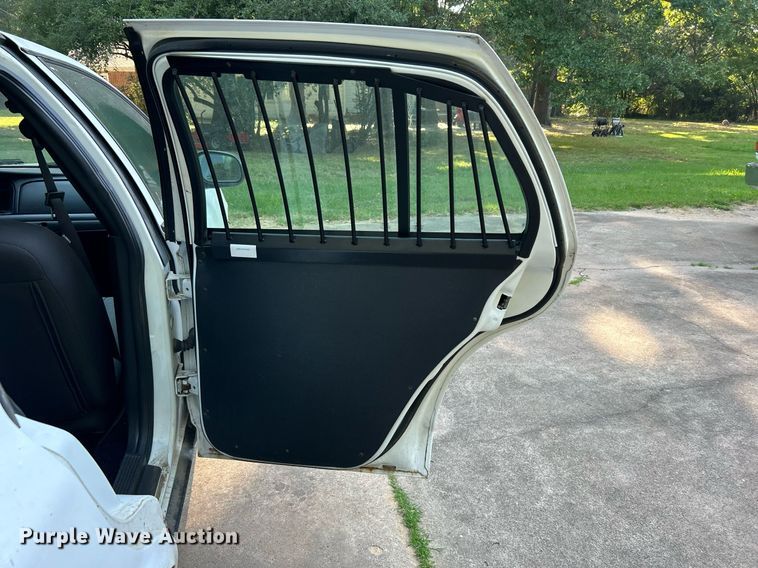 image for item DJ6277 2011 Ford Crown Victoria Police Interceptor