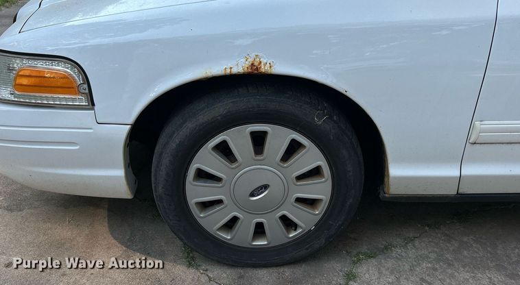 image for item DJ6277 2011 Ford Crown Victoria Police Interceptor