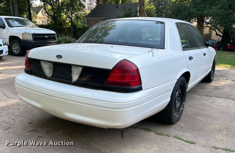 image for item DJ6278 2004 Ford Crown Victoria Police Interceptor